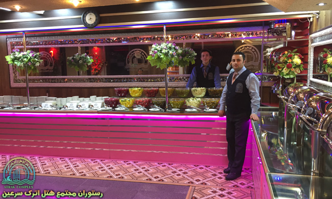 عکس تعدادی از عوامل و کادر مجرب رستوران مجتمع اترک سرعین