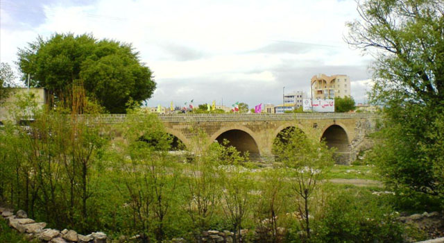 نمايي چشم نواز از پل هاي تاريخي شهر اردبيل